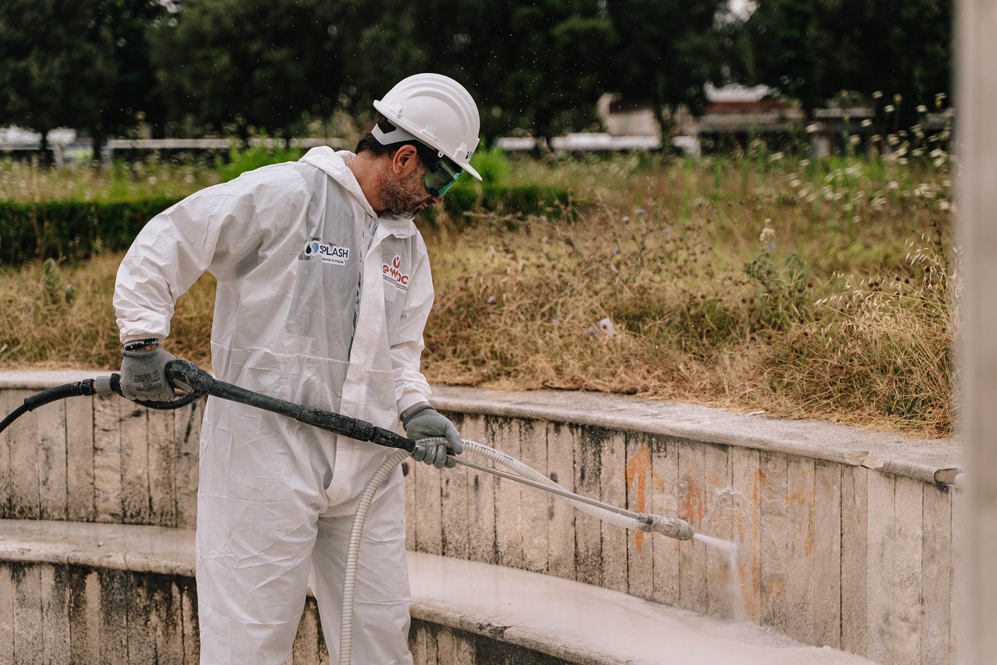 Graffiti cleaning